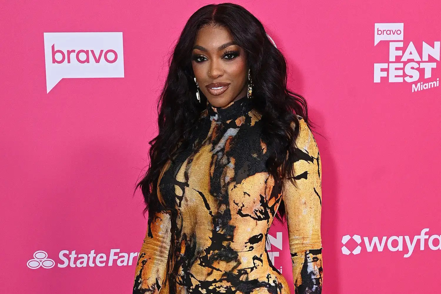 Porsha Williams arrives at Bravo Fan Fest Red Carpet from Ice Palace Studios in Miami, FL on Saturday, November 23, 2024