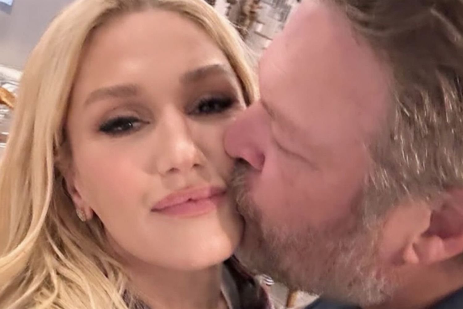 Gwen Stefani and Blake Shelton Share a Sweet Holiday Moment After Thanksgiving