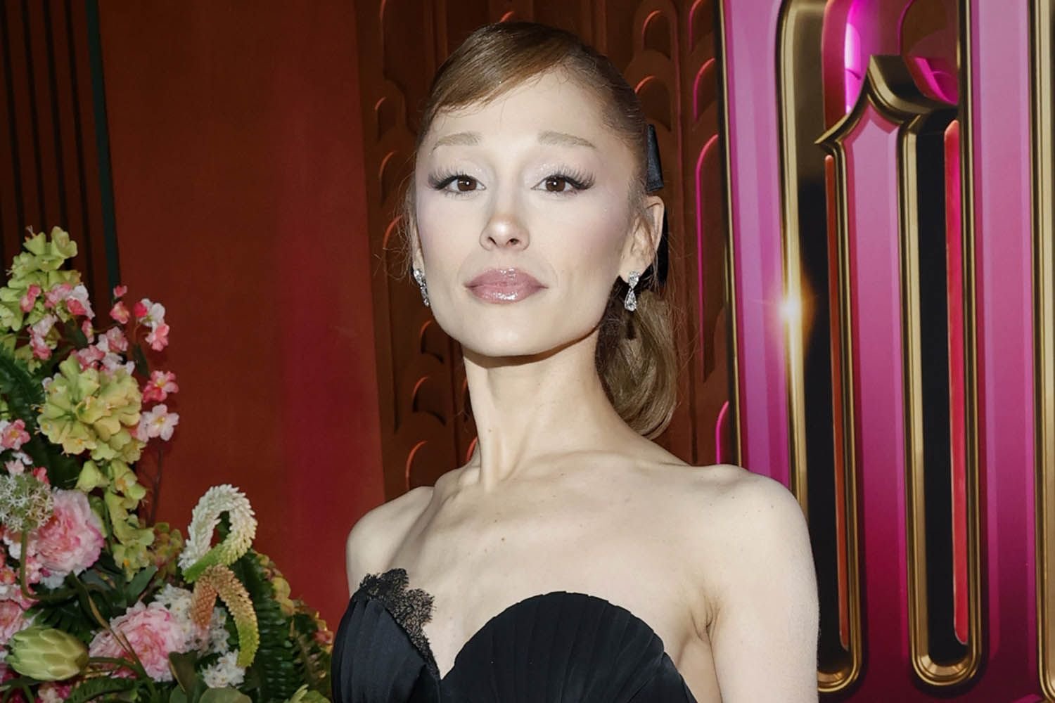 Ariana Grande Encourages Kindness: Why We Should Avoid Commenting on Others' Bodies