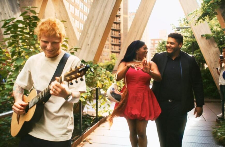 Ed Sheeran Surprises a Couple by Crashing Their Proposal in New York
