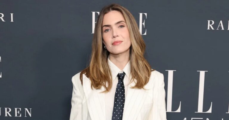 Mandy Moore Looks Back on a Challenging Year and Shares Heartwarming Family Photos for Thanksgiving