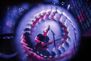 Radiohead Sets New Attendance Record at London's O2 Arena, Surpassing Metallica