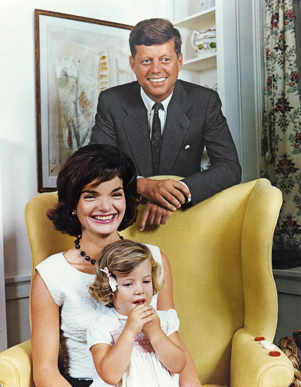 John F. Kennedy (1917 - 1963), (future US First Lady) Jacqueline Kennedy (née Bouvier, 1929 - 1994), and their daughter, Caroline, Hyannis Port, Massachusetts, late 1950s or early 1960s.