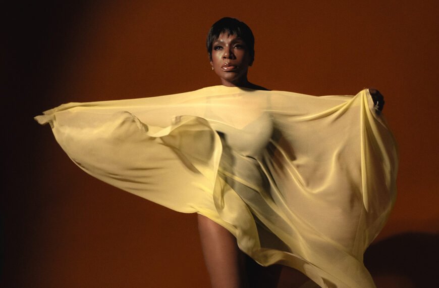 Sheryl Lee Ralph Shares Her Thoughts on Embracing Change and Growth