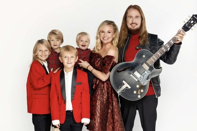 Åsa Orbison Celebrates Family Traditions with Holiday Album Alongside Roy Orbison Jr. and Their Four Sons