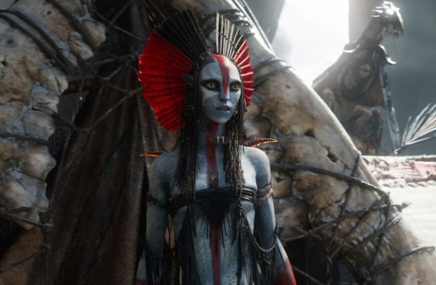 Fans Share First Impressions of James Cameron's New Film "Avatar: Fire and Ash"