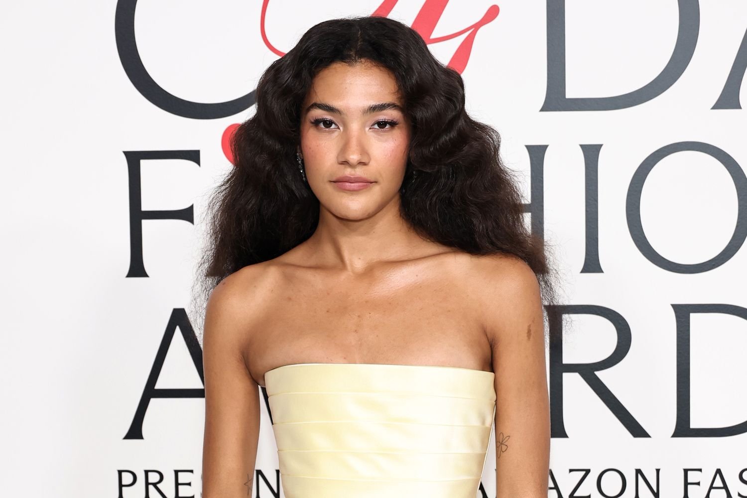 Olivia Dean Shares Why She Prefers Not Using Dating Apps: A Look at Meaningful Connections