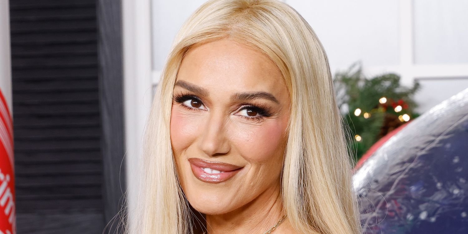 Gwen Stefani Stuns in a Sheer Tulle Ballgown During Her Solo Appearance
