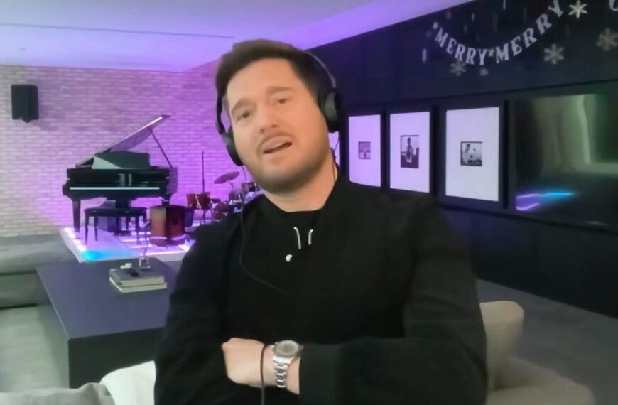 Michael Bublé Suggests It's Time to Enjoy Christmas Music Starting in June