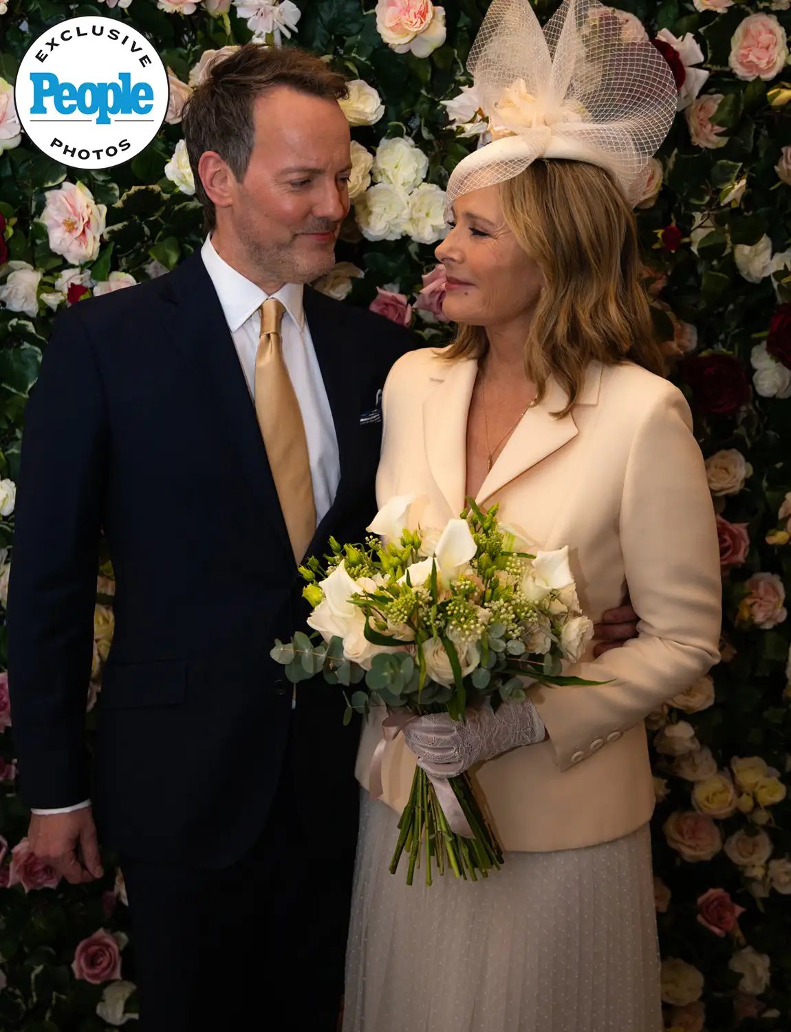 Kim Cattrall Marries Russell Thomas