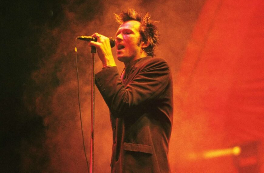 Scott Weiland's Unreleased Song 'If I Could Fly' Commemorates His 10th Anniversary of Passing