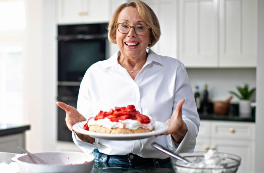 At 77, Babs Costello, the ‘TikTok Grandma,’ Returns to Work as an Influencer and Finds New Joy in Her Busy Life