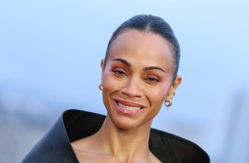 Zoe Saldaña Teams a $150,000 Diamond Ring with a Stylish Corset in a Y2K Comeback