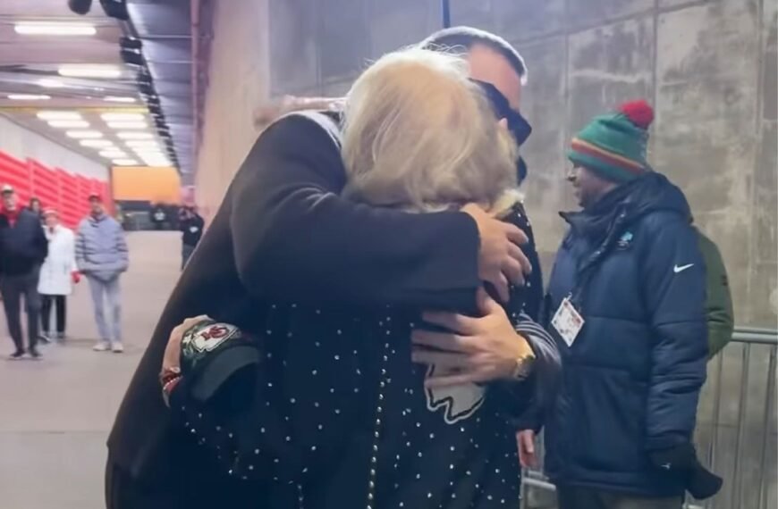 Travis Kelce Shares a Heartwarming Moment with Mom Donna Kelce Before Chiefs-Texans Game
