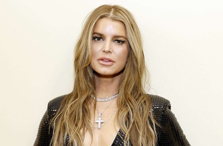 Jessica Simpson Shares Her Journey of Self-Acceptance in the 2000s Pop Scene