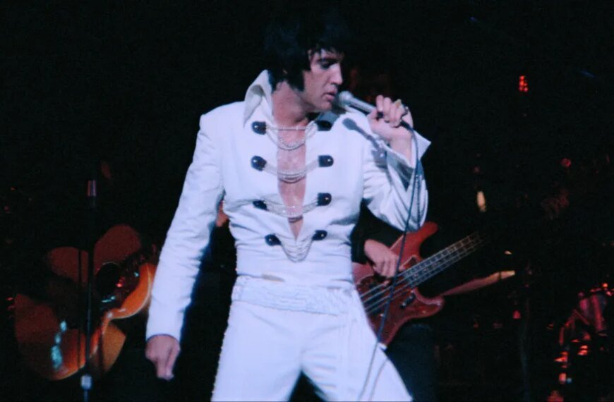 Baz Luhrmann Shares Exclusive Footage of Elvis Presley’s Vegas Years in 'EPiC: Elvis Presley In Concert' Teaser