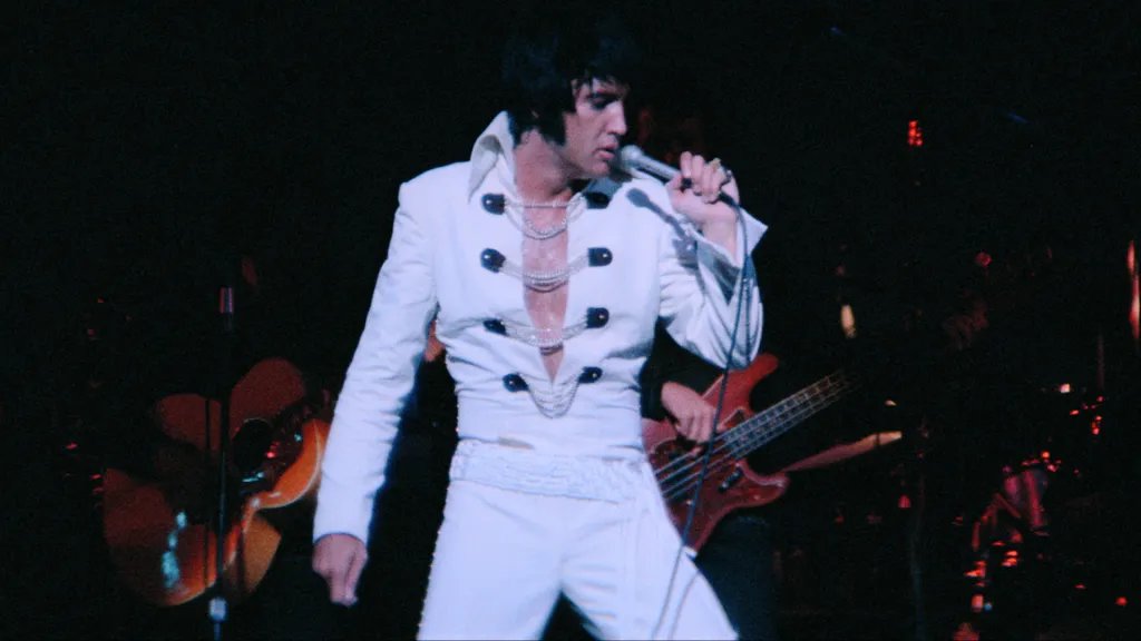 Baz Luhrmann Shares Exclusive Footage of Elvis Presley’s Vegas Years in 'EPiC: Elvis Presley In Concert' Teaser