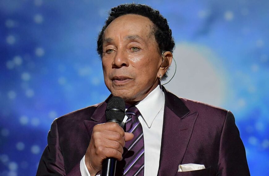 Smokey Robinson Alleges Accuser Took Valuable Items from Family Storage Unit
