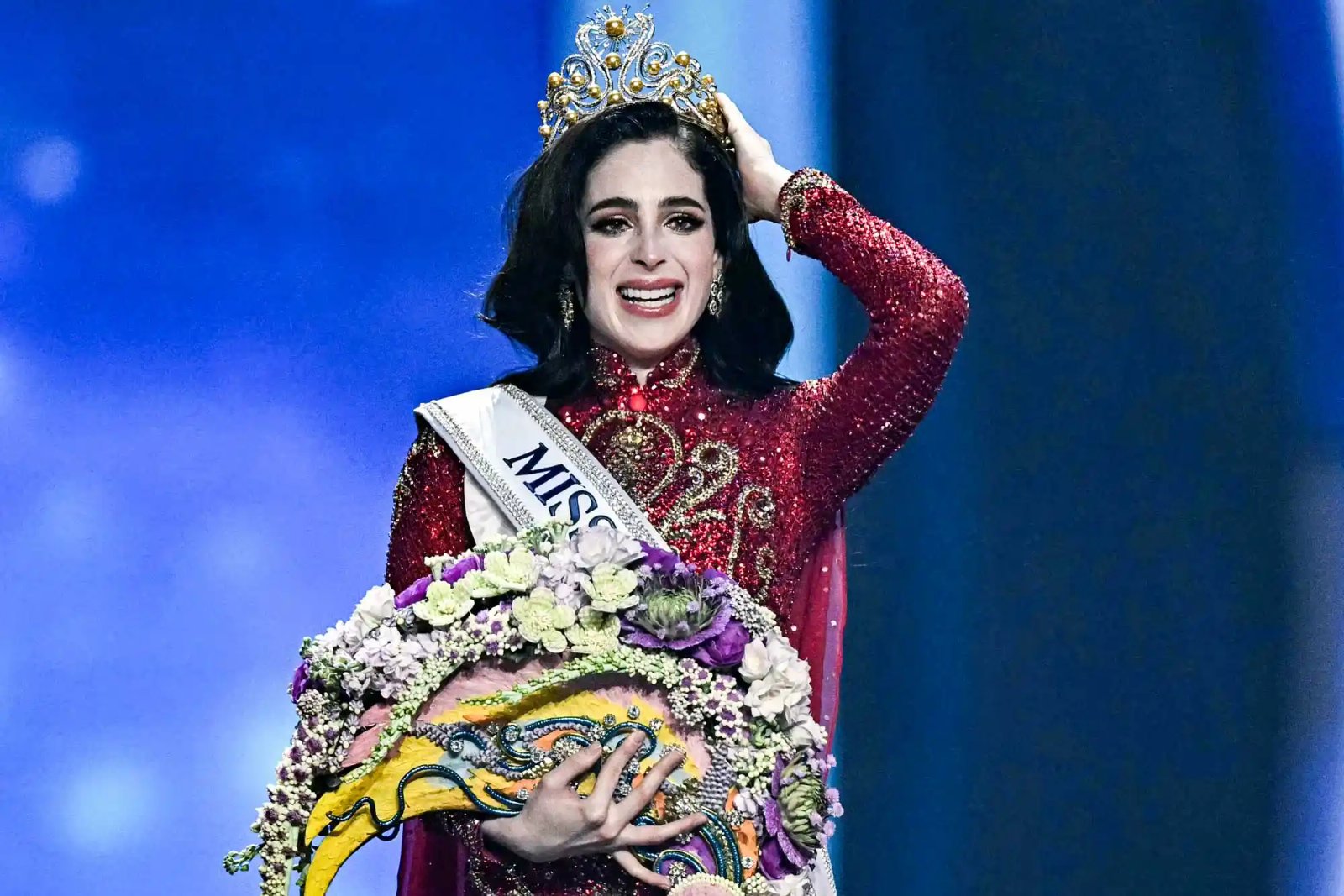 Miss Mexico Fatima Bosch celebrates winning the 2025 Miss Universe pageant in Nonthaburi, north of Bangkok, on November 21, 2025.