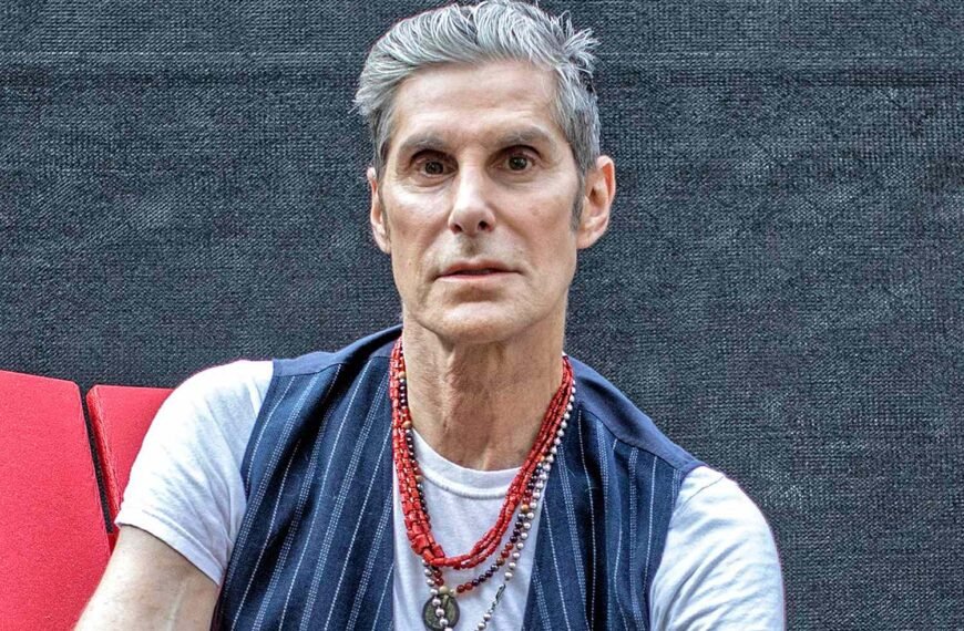Perry Farrell Shares His Apology for Losing His Cool During Onstage Conflict with Dave Navarro