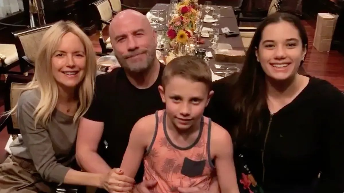 Kelly Preston, John Travolta, Ben Travolta, and Ella Travolta