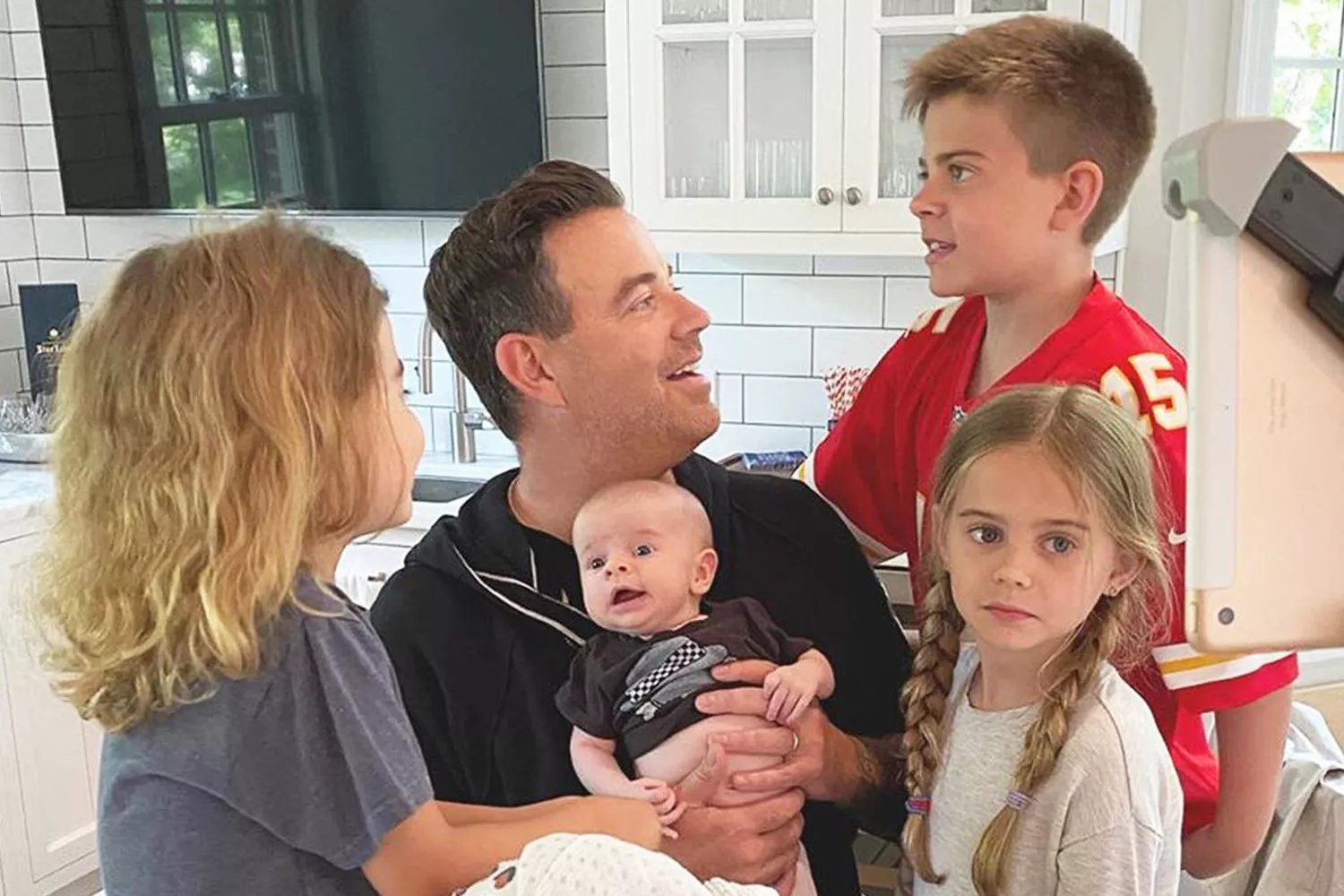 Carson Daly with his 4 kids, son Jackson and daughters Etta, London, and Goldie in June 2021.
