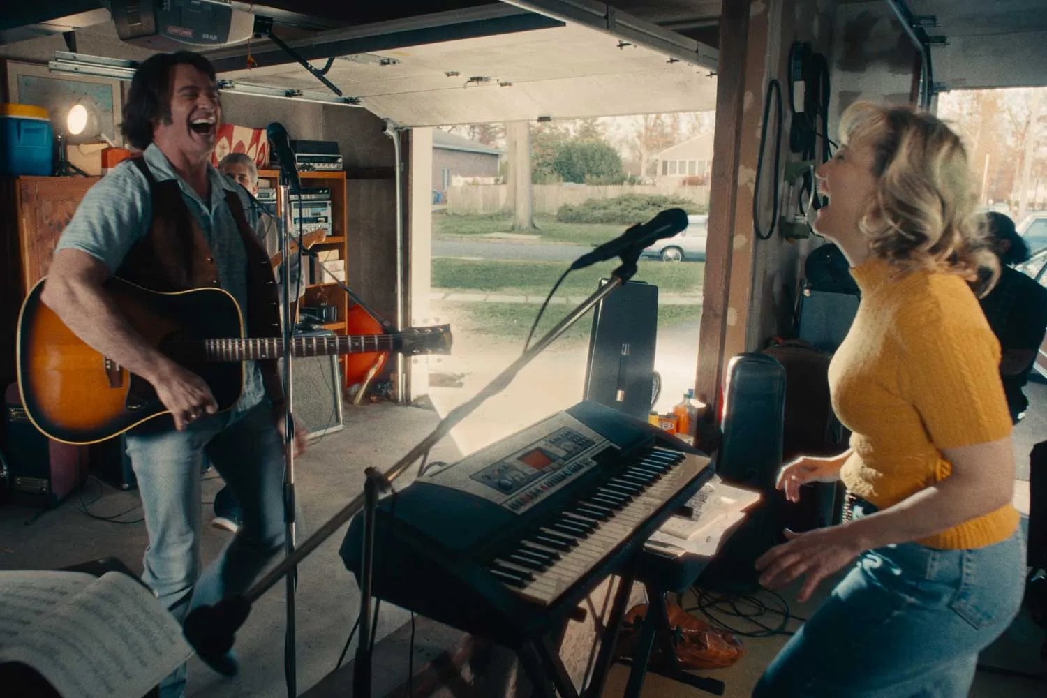 Kate Hudson as Claire Stengl and Hugh Jackman as Mike Sardina in director Craig Brewer's SONG SUNG BLUE.