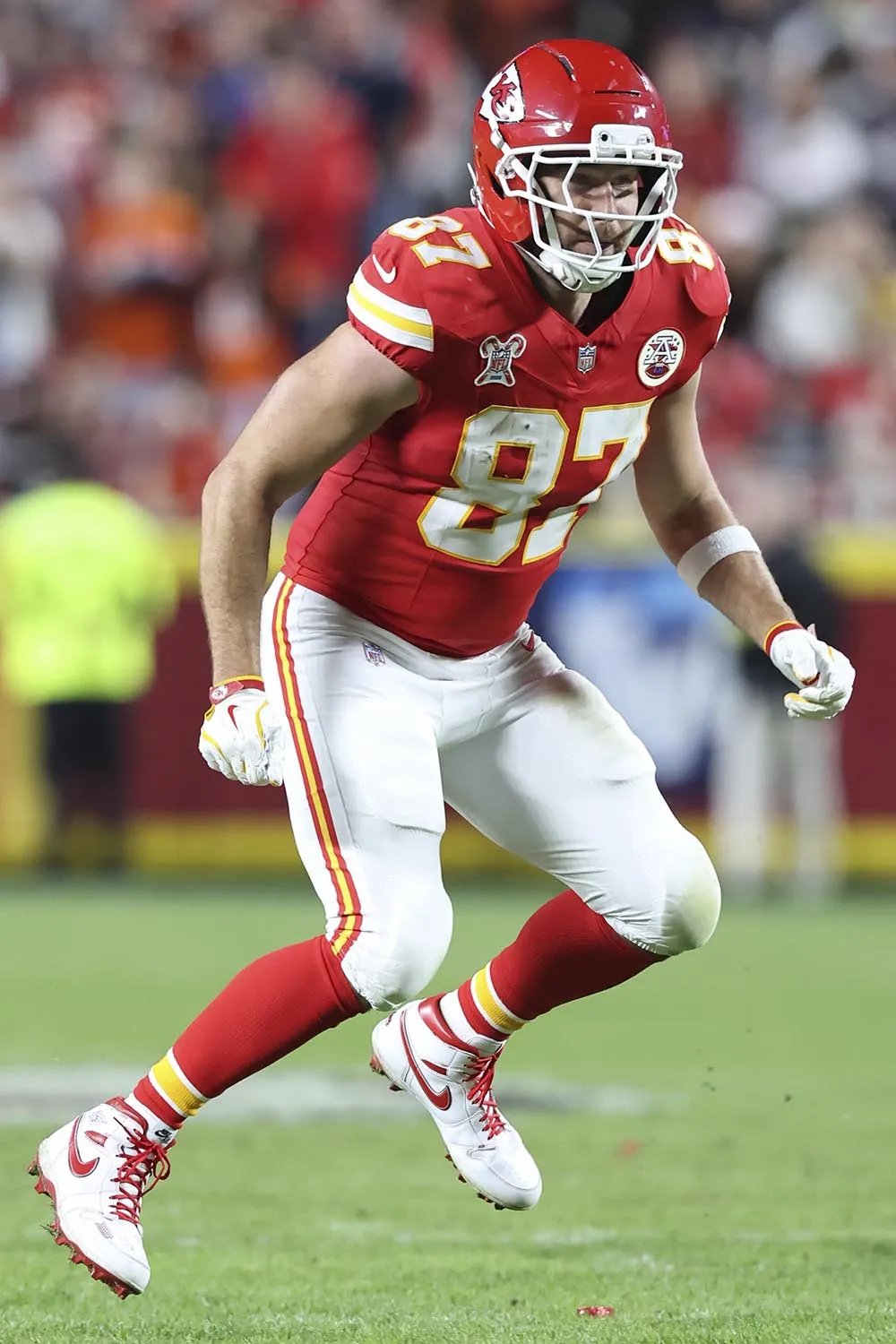 Kansas City Chiefs tight end Travis Kelce (87) in the third quarter of a Christmas Day NFL game between the Denver Broncos and Kansas City Chiefs on December 25, 2025, at GEHA Field at Arrowhead Stadium in Kansas City, MO.