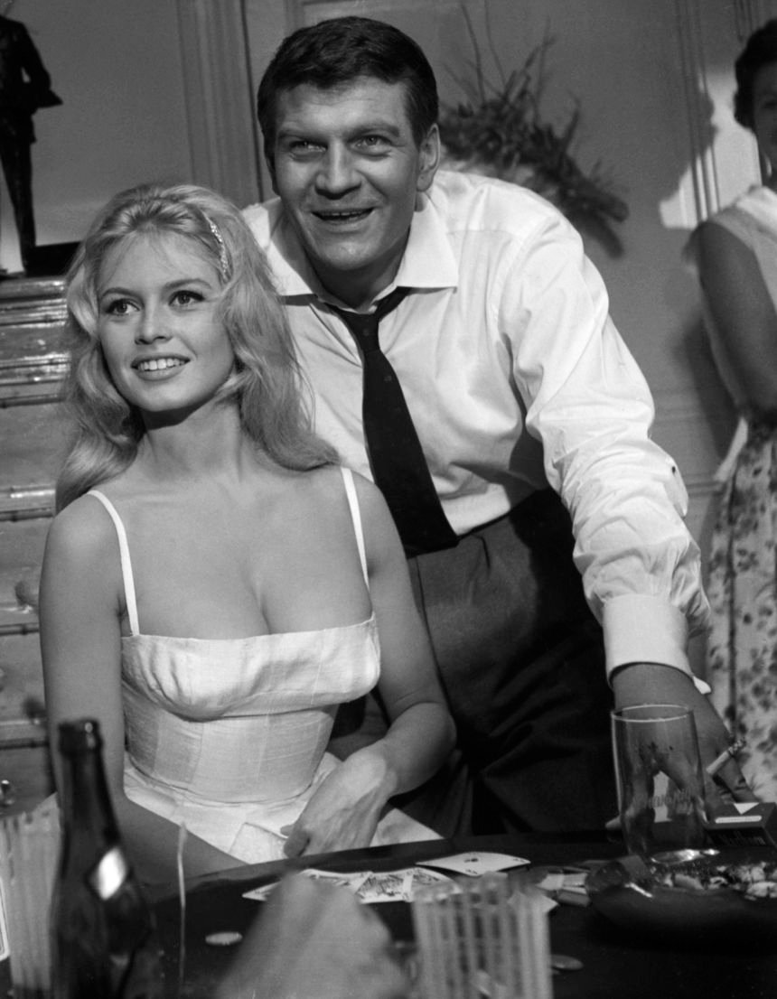 Bardot in Nice, 1959, with fellow actor Henri Vidal.