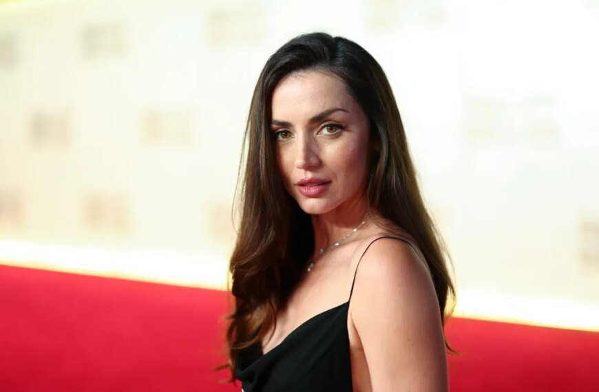 Ana De Armas Shares Exciting Updates on January Shoot for ‘Reenactment’ and Her Dream of Starring in a Major Spanish Film: “Please Call Me” – Red Sea