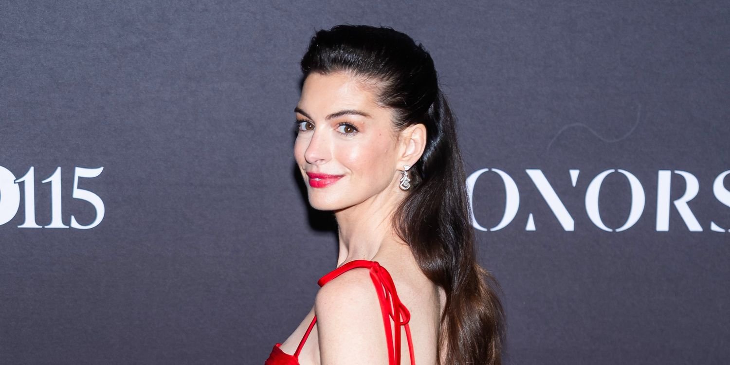 Anne Hathaway Celebrates a Classic Look with Her Shortest Haircut in Years