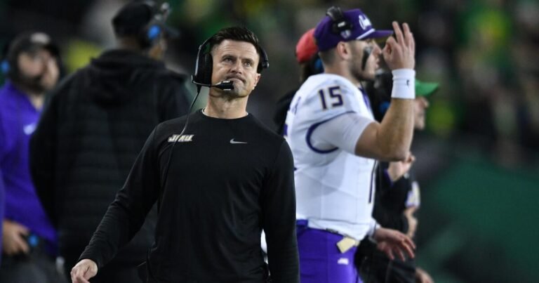 Bob Chesney's Time at James Madison Comes to an End After Playoff Defeat to Oregon