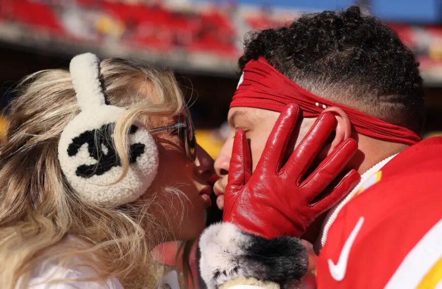 Brittany Mahomes Stays Stylish and Calm in White at Patrick's Chiefs Game