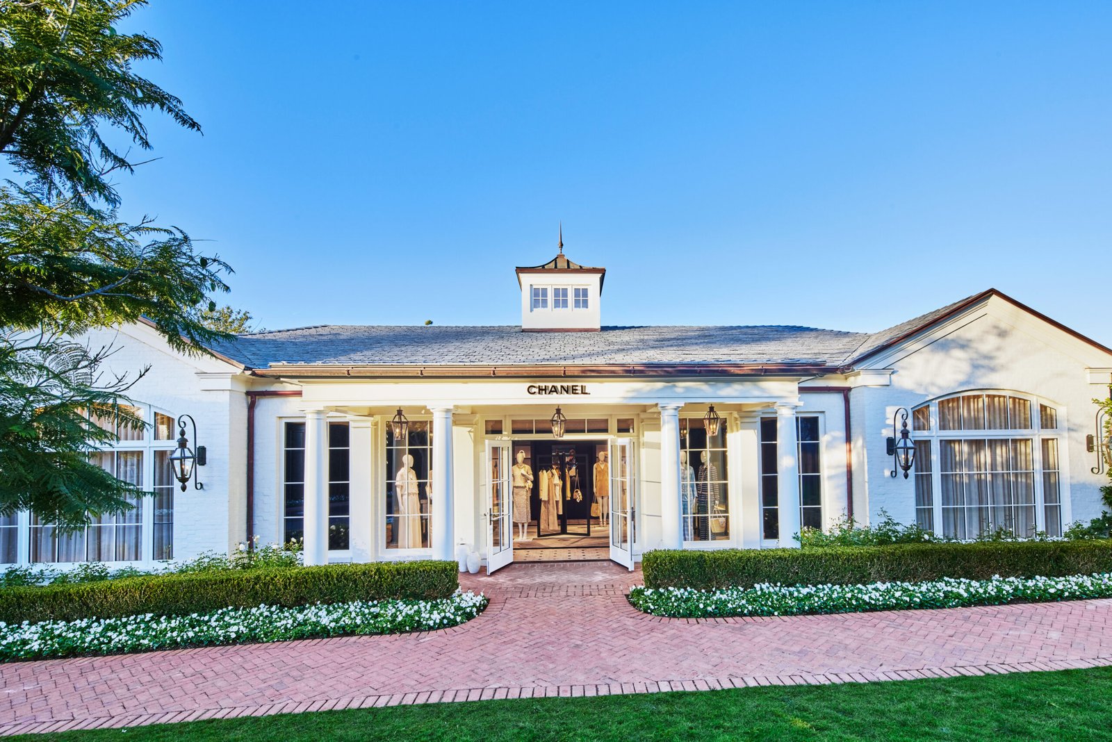 CHANEL's Seasonal Shop Opens in Montecito