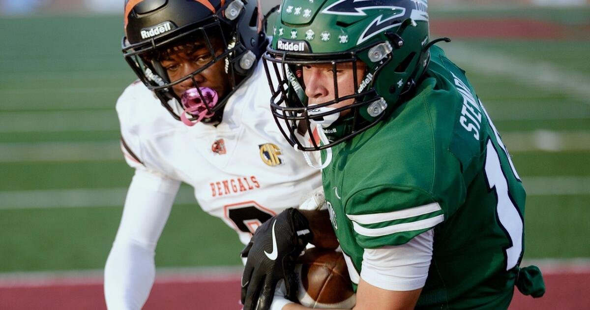 Central East Secures Division 1-A State Football Championship Against Oxnard Pacifica