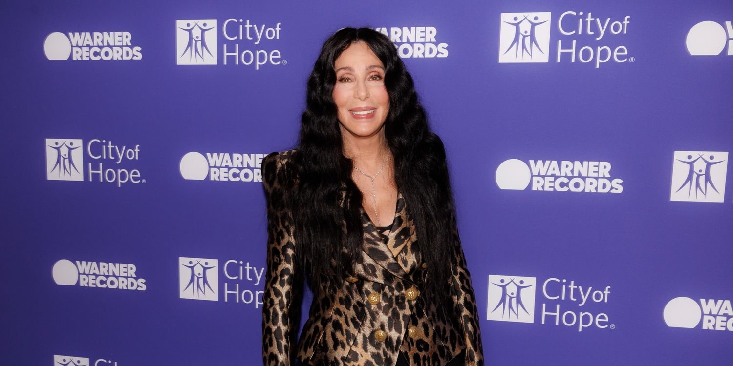 Cher Shows Off a Stunning New Hair Look During Her First 'SNL' Performance in Almost Four Decades