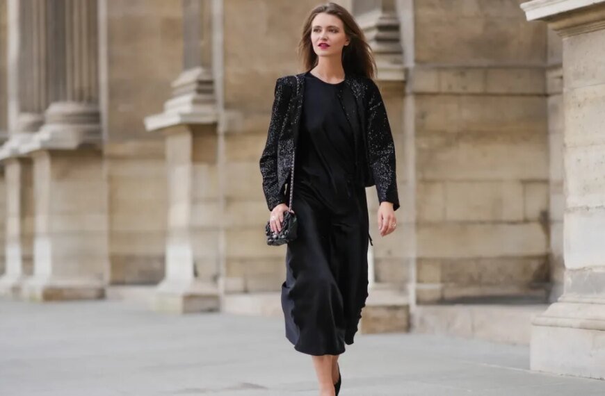 Chic Old Navy Looks for Petite Moms That Give Off Hamptons Vibes