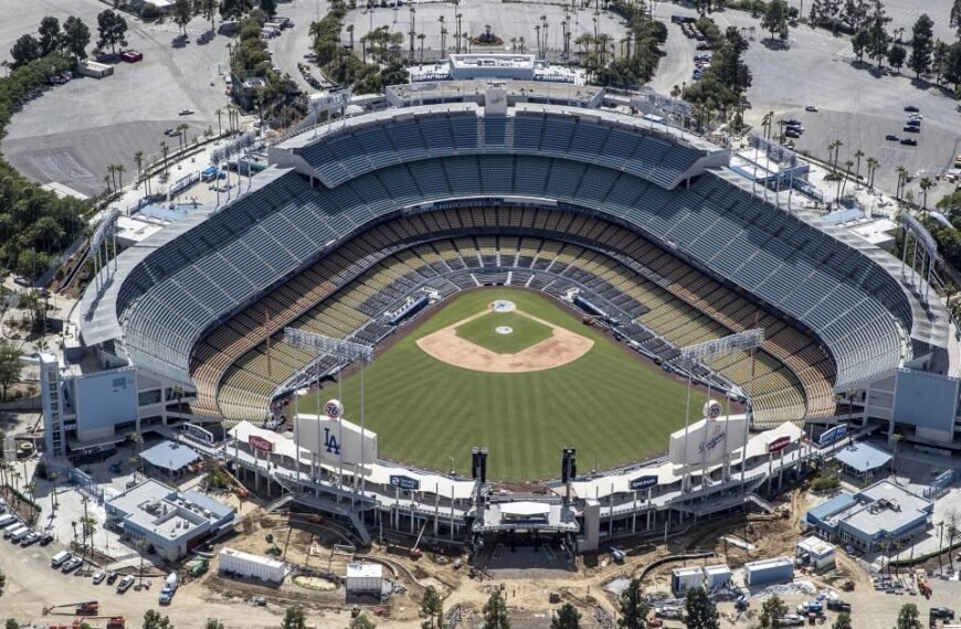 Dodger Stadium Tour Guides Split Over Free Tickets and 25% Raise in Union Vote