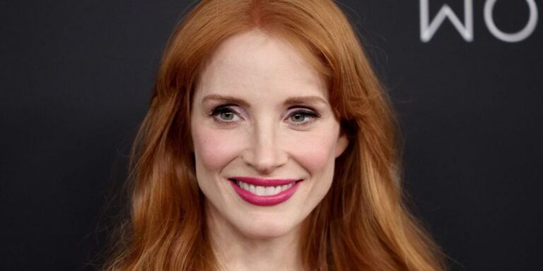 Jessica Chastain Dazzles in a Strapless Gown and 81-Carat Diamond Necklace Inspired by a Classic Hollywood Star