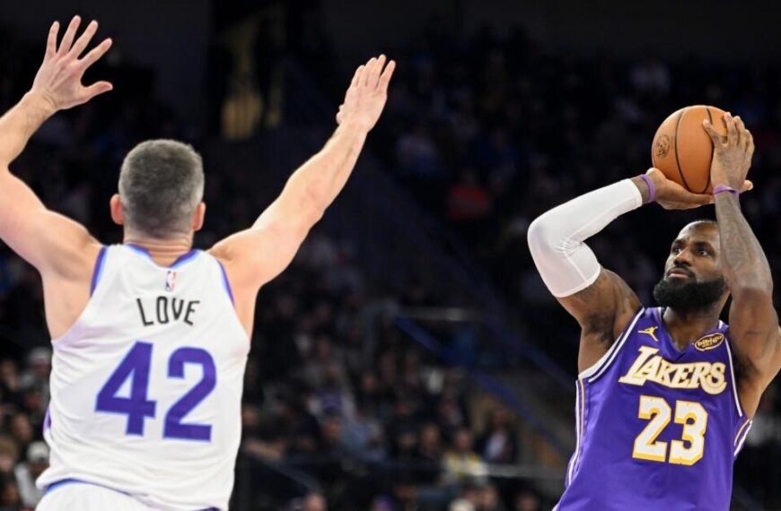 Lakers Step Up After JJ Redick's Call for Change and Overcome the Jazz
