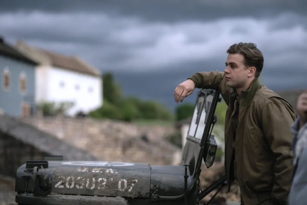 Leo Woodall Shares His Journey of Learning German with Russell Crowe for ‘Nuremberg’ and the Self-Pressure He Faced