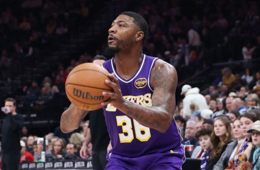 Marcus Smart of the Lakers Fined $35,000 for Inappropriate Gesture towards Referee