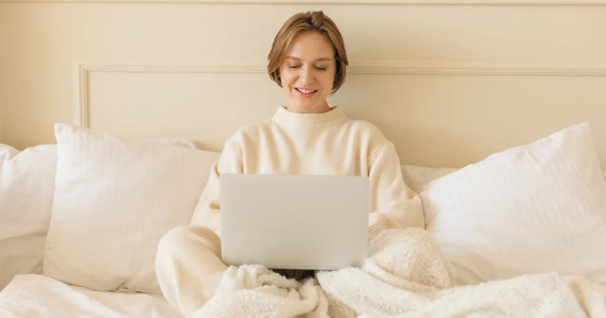 Nordstrom Offers Big Discounts on Cozy Favorites from Ugg and Barefoot Dreams