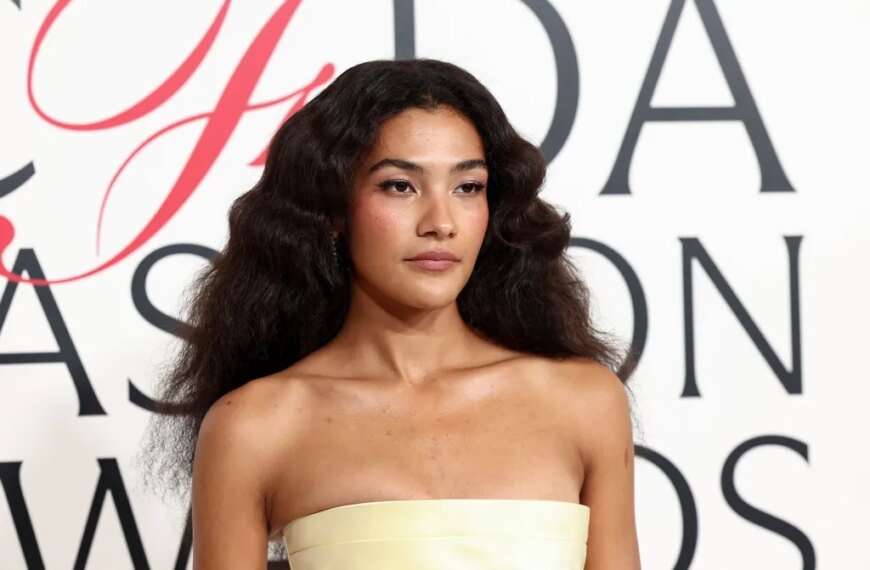 Olivia Dean Helps Fans Get Refunds by Addressing Ticket Resale Prices