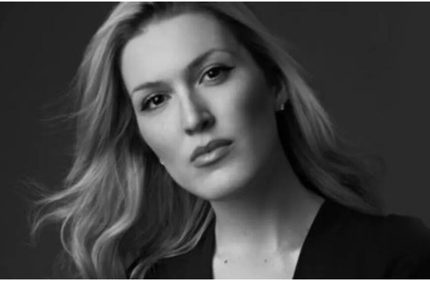 Olivia Nuzzi Shares Her Favorite Thrillers from the '70s for a Good Read