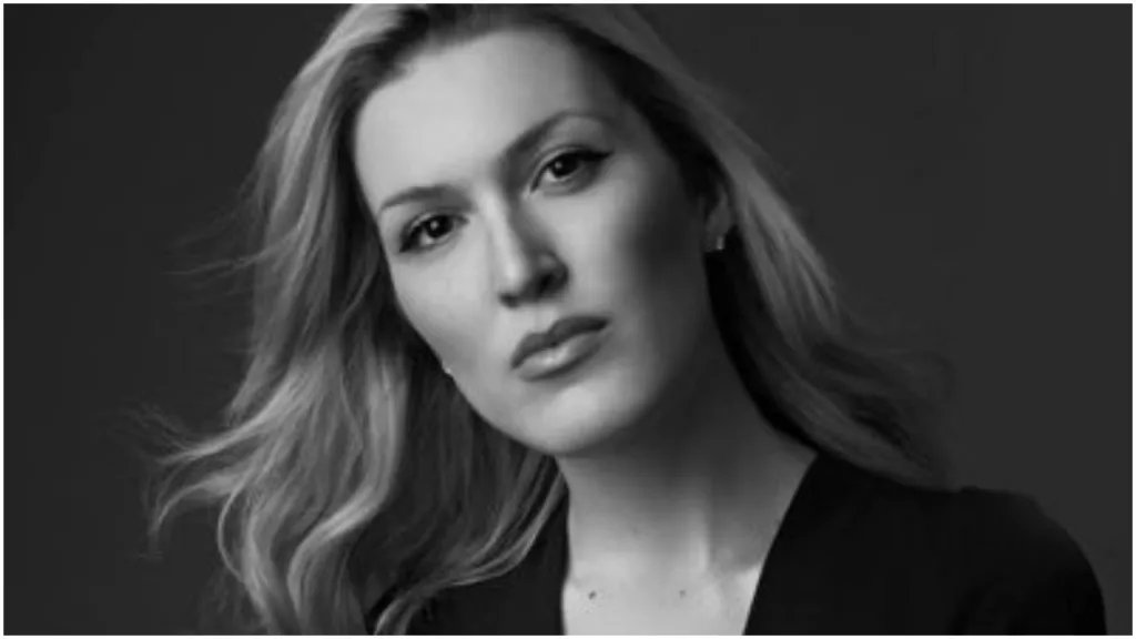 Olivia Nuzzi Shares Her Favorite Thrillers from the '70s for a Good Read