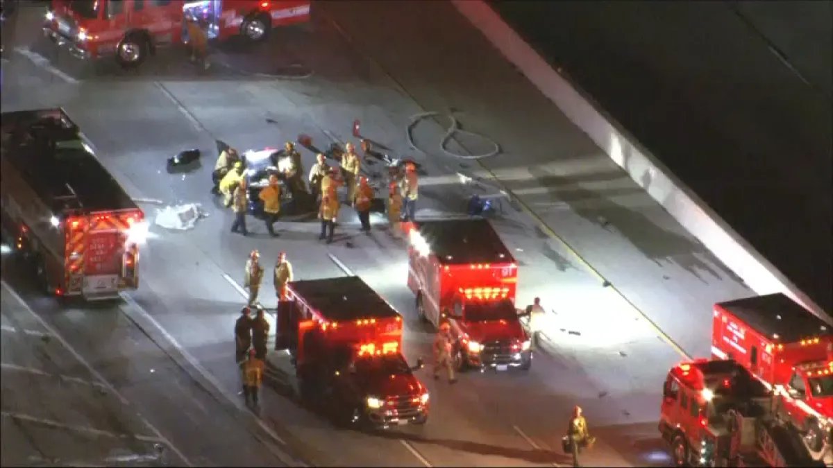 One Person Killed and Six Injured in San Fernando Valley Freeway Accident