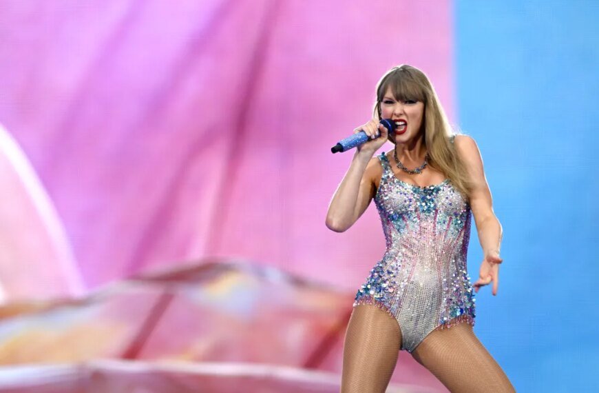 Taylor Swift Shares a Sneak Peek of ‘Eras Tour: The Final Show’ with Insights on ‘The Tortured Poets Department’ Set