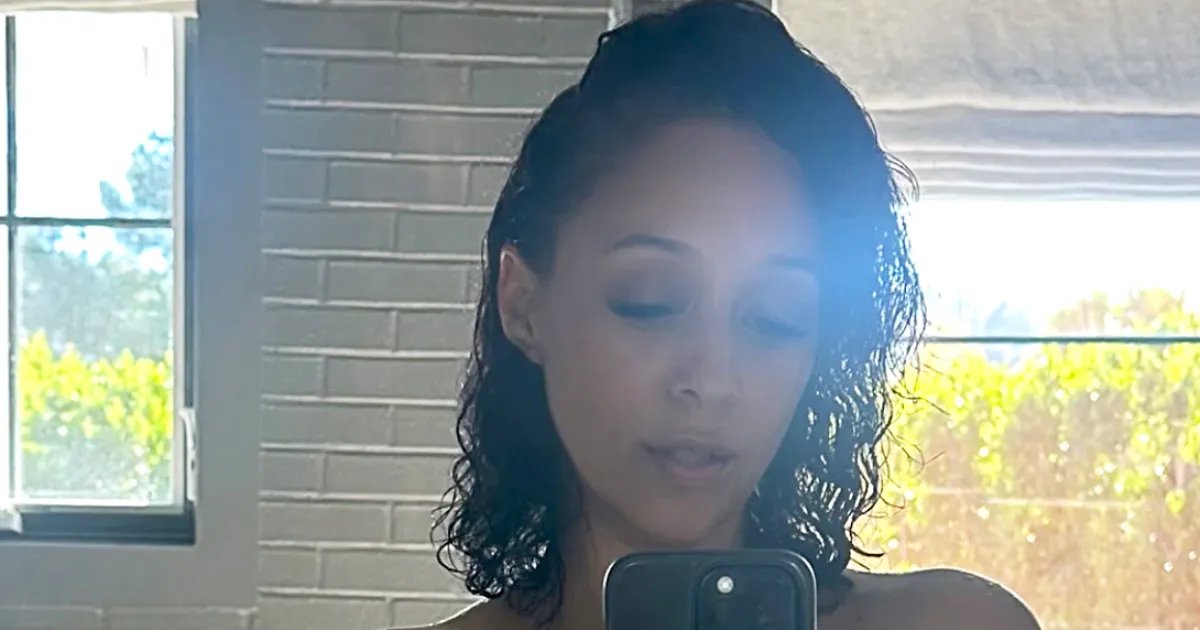 Tia Mowry, 47, Shares a Relaxed Towel Selfie After Her Shower