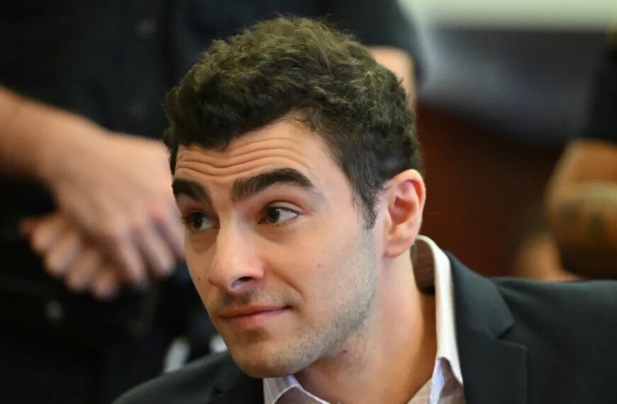 Video Shows Police Questioning Luigi Mangione Before He Heard His Miranda Rights